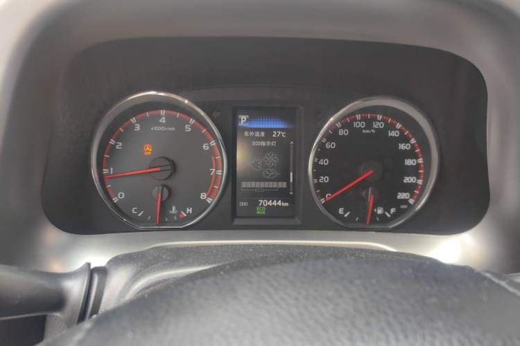 Used Toyota RAV4 2019 2.0L CVT Two-Wheel Drive Fashion X Limited Edition China VI Standard Instrument Cluster