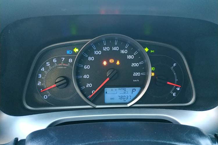 Used Toyota RAV4 2019 2.0L CVT Two-Wheel Drive Comfort Edition China VI Standard Instrument Cluster