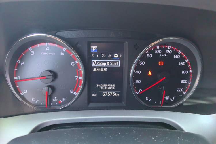 Used Toyota RAV4 2019 2.0L CVT Two-Wheel Drive Fashion X Limited Edition China VI Standard Instrument Cluster