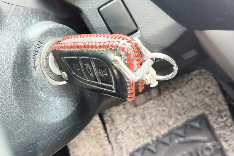 Used Toyota RAV4 2019 2.0L CVT Two-Wheel Drive Pioneer Edition China VI Standard Interior 1