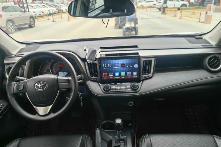 Used Toyota RAV4 2019 2.0L CVT Two-Wheel Drive Pioneer Edition China V Standard Interior 1