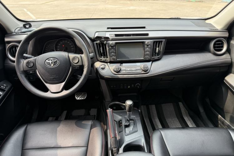 Used Toyota RAV4 2019 2.0L CVT Two-Wheel Drive Pioneer Edition China V Standard Interior 2