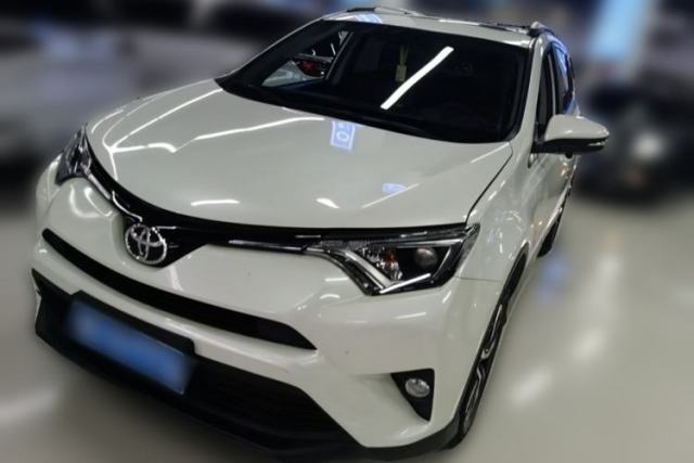 Used Toyota RAV4 2019 2.0L CVT Two-Wheel Drive Pioneer Edition China V Standard