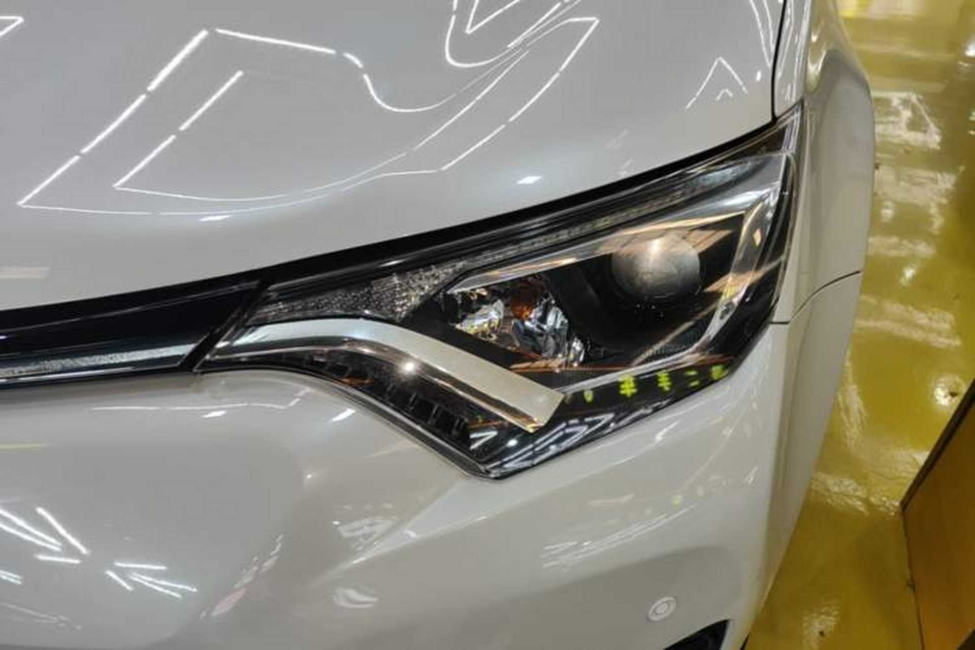 Used Toyota RAV4 2019 2.0L CVT Two-Wheel Drive Pioneer Edition China VI Standard Left Front Headlight