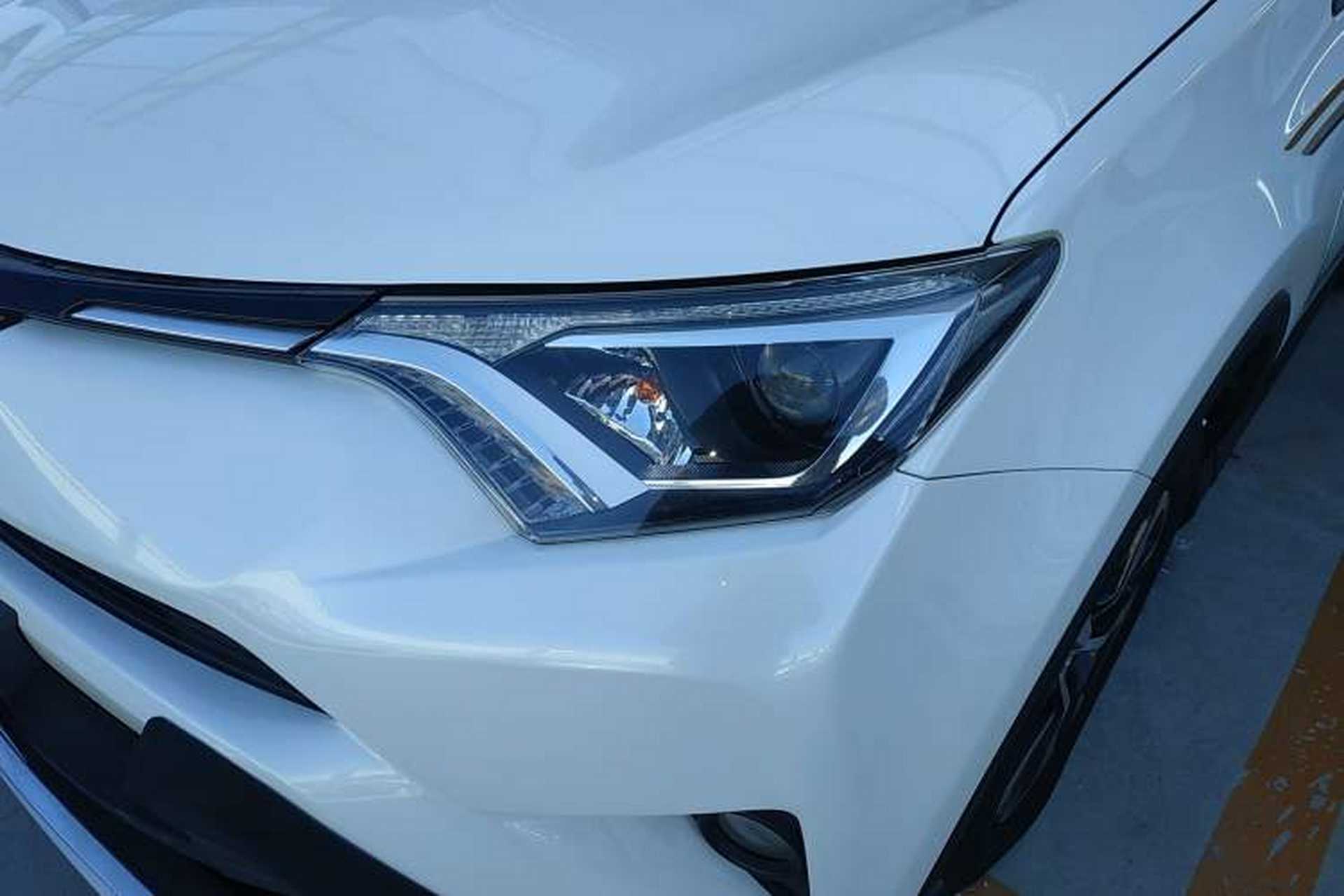 Used Toyota RAV4 2019 2.0L CVT Two-Wheel Drive Comfort Edition China VI Standard Left Front Headlight
