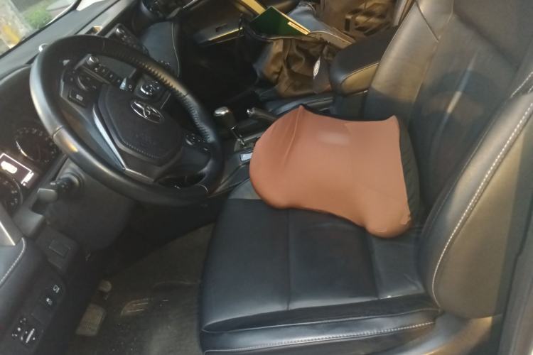 Used Toyota RAV4 2019 2.0L CVT 4x4 New Edition China VI Standard Left Front Seat