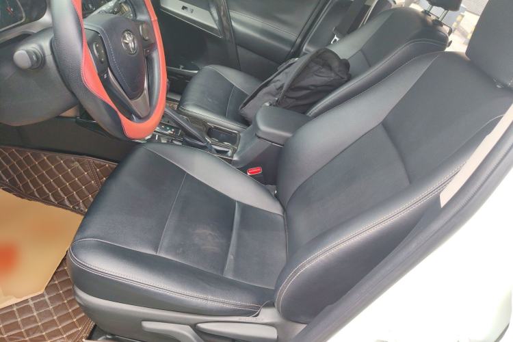 Used Toyota RAV4 2019 2.0L CVT Two-Wheel Drive Pioneer Edition China V Standard Left Front Seat
