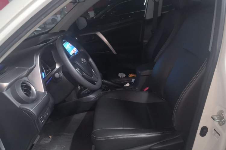 Used Toyota RAV4 2019 2.0L CVT Two-Wheel Drive Pioneer Edition China V Standard Left Front Seat