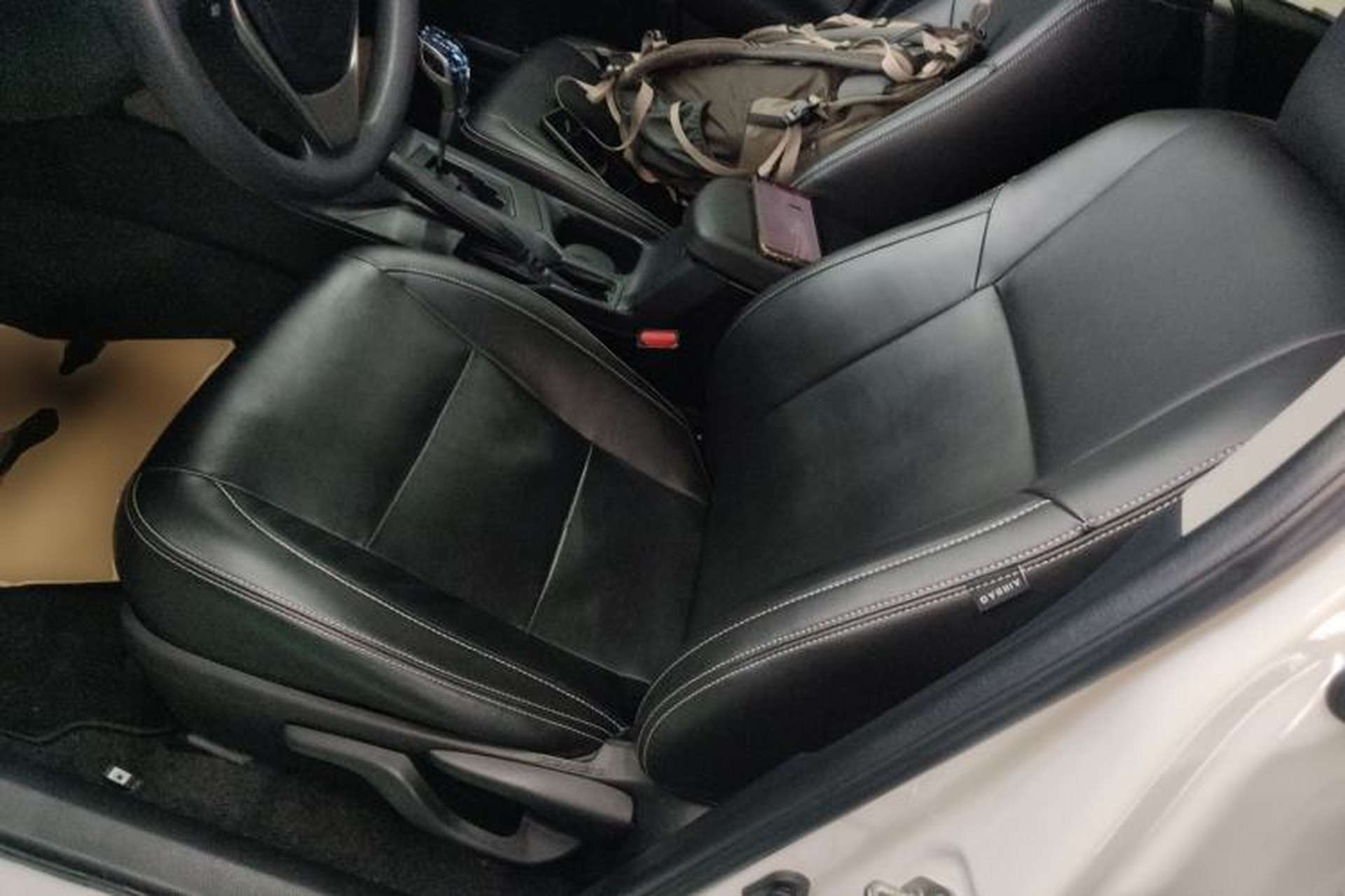 Used Toyota RAV4 2019 2.0L CVT Two-Wheel Drive Comfort Edition China VI Standard Left Front Seat