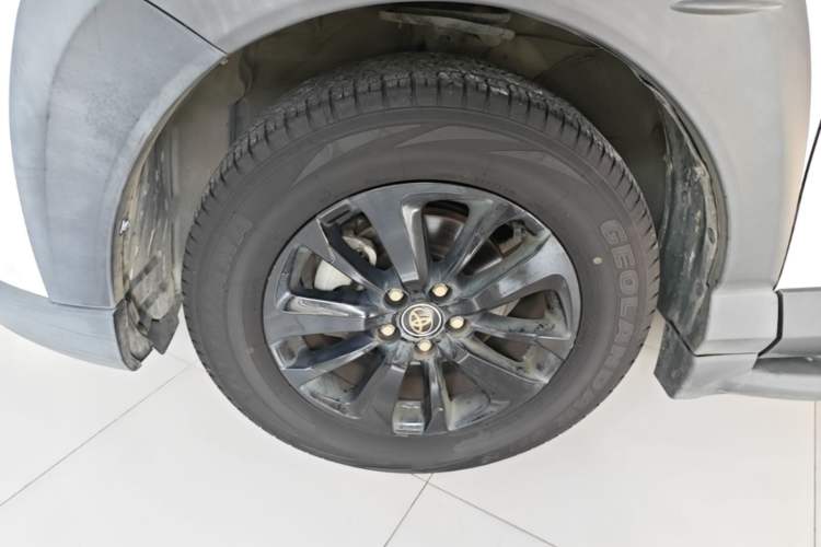 Used Toyota RAV4 2019 2.0L CVT Two-Wheel Drive Fashion X Limited Edition China VI Standard Left Front Wheel Hub
