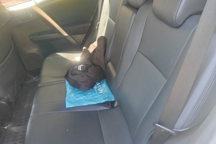 Used Toyota RAV4 2019 2.0L CVT Two-Wheel Drive Pioneer Edition China V Standard Left Rear Seat