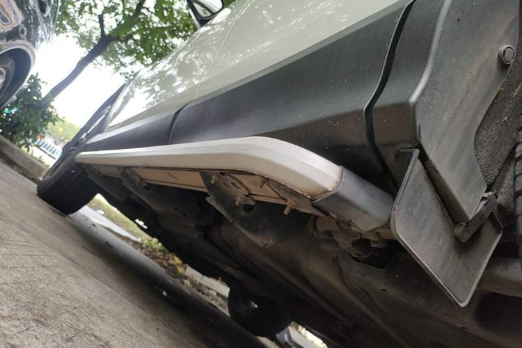 Used Toyota RAV4 2019 2.0L CVT Two-Wheel Drive Pioneer Edition China V Standard Left Side Sill