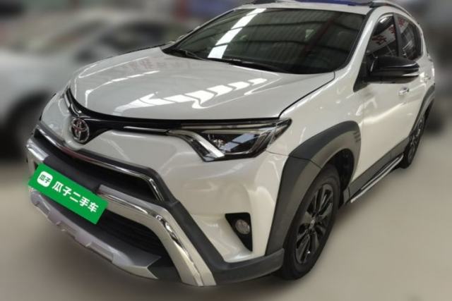 Used Toyota RAV4 2019 2.0L CVT Two-Wheel Drive Fashion X Limited Edition China VI Standard