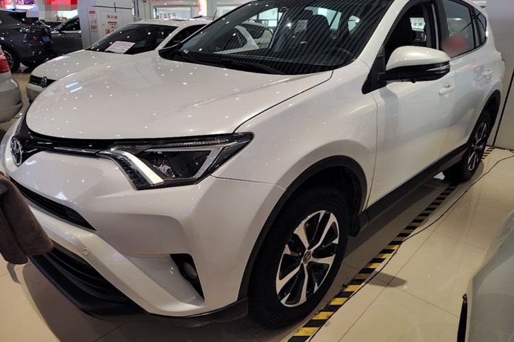 Ojetý Toyota RAV4 2019 2.0L CVT Two-Wheel Drive Pioneer Edition China VI Standard Guazi used car, China used car export, Used car for sale, Used  cars, Cheapest cars for sale