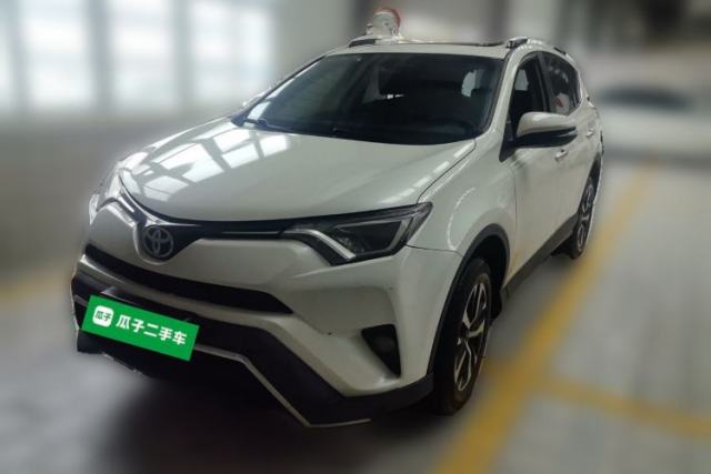 Toyota RAV4 2019 2.0L CVT Two-Wheel Drive Luxury Version China VI Standard usado