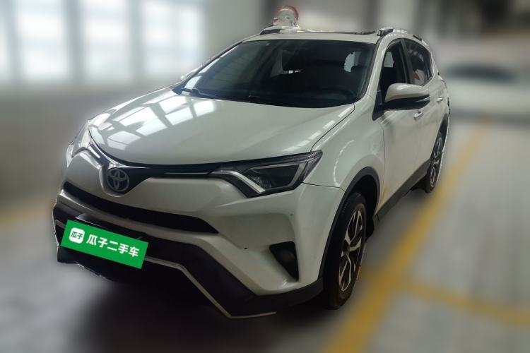 Toyota RAV4 2019 2.0L CVT Two-Wheel Drive Luxury Version China VI Standard usado Guazi used car, China used car export, Used car for sale, Used cars, Cheapest cars for sale