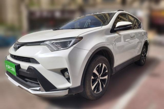 Used Toyota RAV4 2019 2.0L CVT Two-Wheel Drive Comfort Edition China VI Standard
