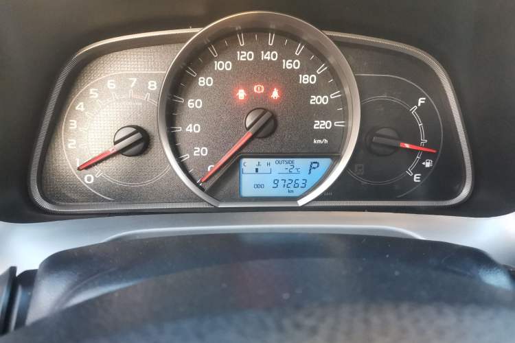 Used Toyota RAV4 2019 2.0L CVT Two-Wheel Drive Pioneer Edition China VI Standard Odometer Close Up
