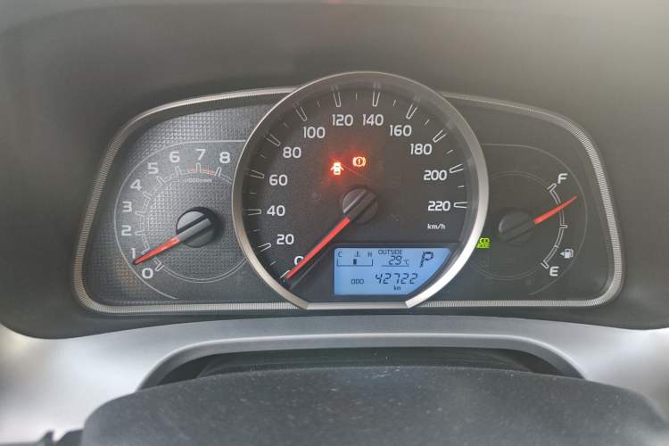 Used Toyota RAV4 2019 2.0L CVT Two-Wheel Drive Pioneer Edition China V Standard Odometer Close Up