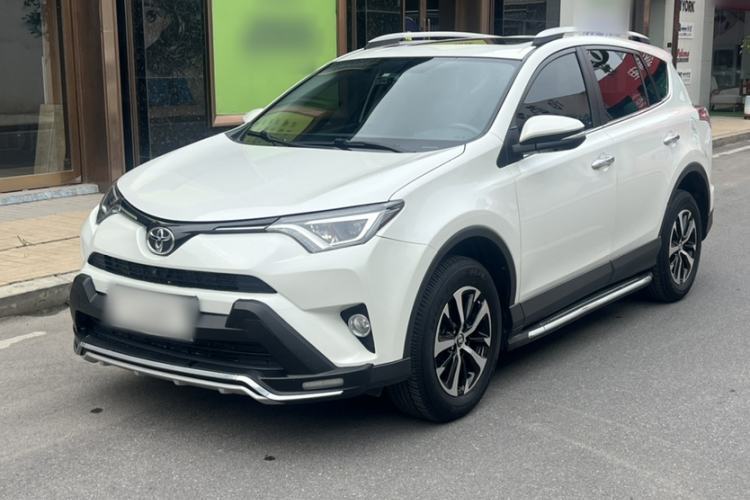 Used Toyota RAV4 2019 2.0L CVT Two-Wheel Drive ZhiShang Version China VI Standard Guazi used car, China used car export, Used car for sale, Used cars, Cheapest cars for sale