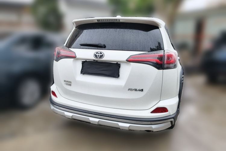 Used Toyota RAV4 2019 2.0L CVT Two-Wheel Drive Fashion X Limited Edition China V Standard Rear