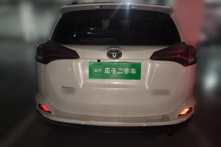 Used Toyota RAV4 2019 2.0L CVT Two-Wheel Drive Pioneer Edition China VI Standard Rear