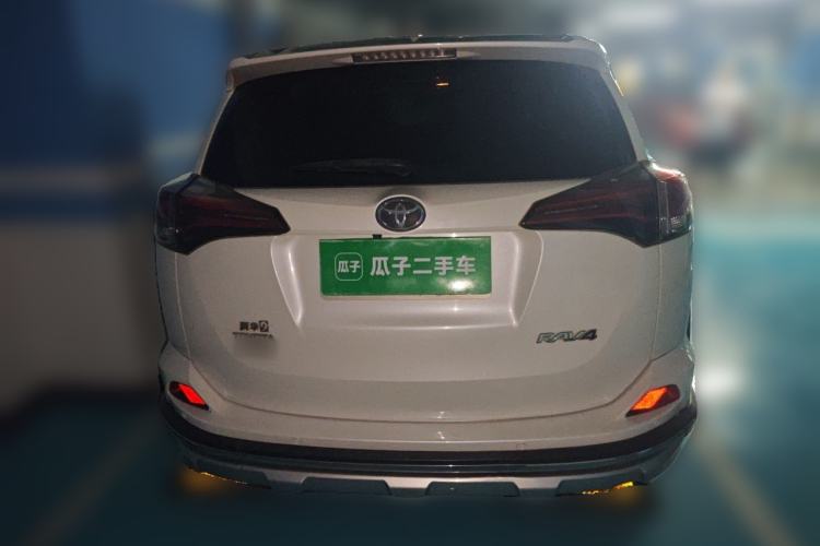 Used Toyota RAV4 2019 2.0L CVT Two-Wheel Drive Fashion X Limited Edition China V Standard Rear