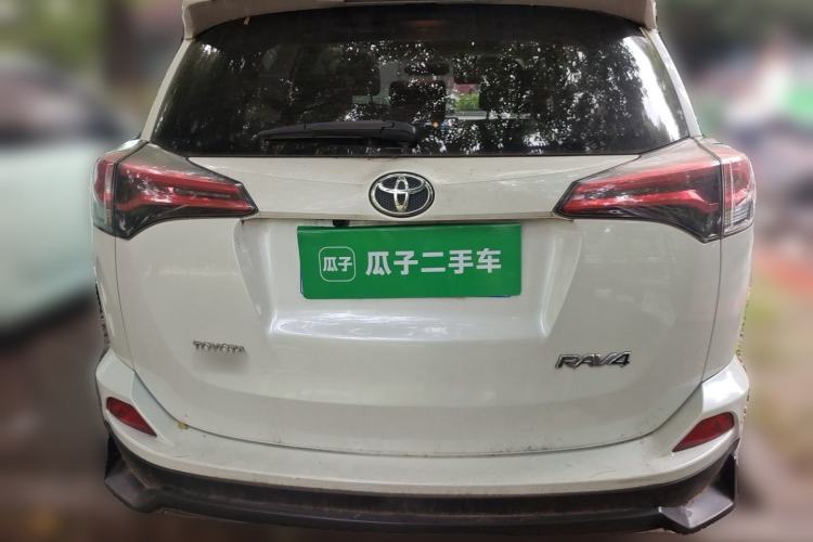 Used Toyota RAV4 2019 2.0L CVT Two-Wheel Drive Pioneer Edition China VI Standard Rear