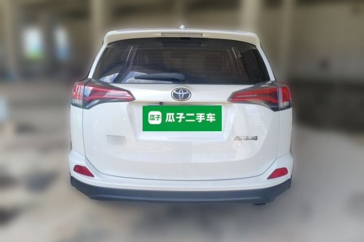 Used Toyota RAV4 2019 2.0L CVT Two-Wheel Drive Pioneer Edition China V Standard Rear