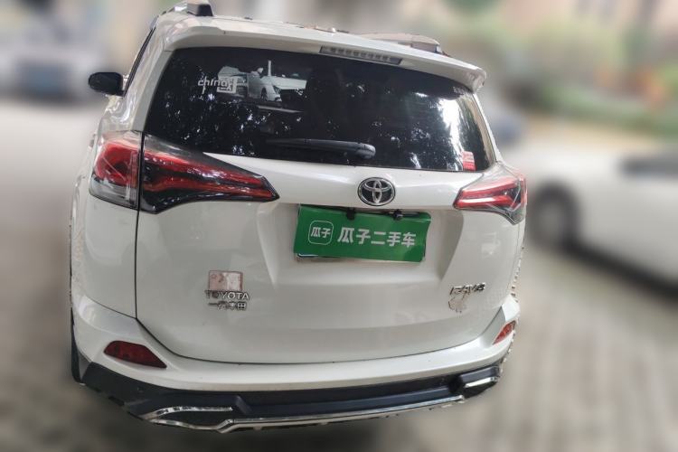 Used Toyota RAV4 2019 2.0L CVT Two-Wheel Drive Pioneer Edition China VI Standard Rear