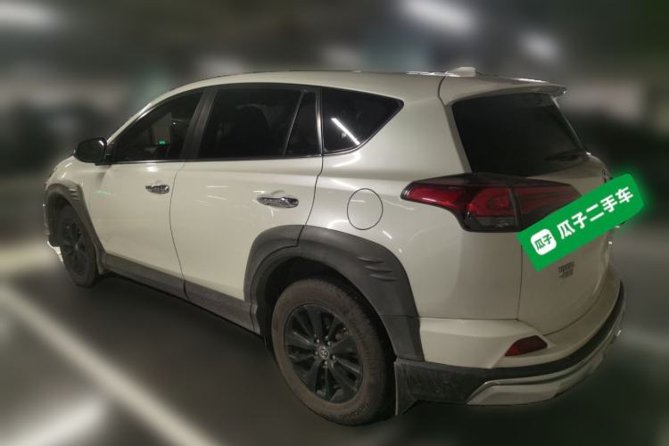Used Toyota RAV4 2019 2.0L CVT Two-Wheel Drive Fashion X Limited Edition China VI Standard Rear Left 45 Deg