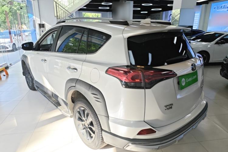 Used Toyota RAV4 2019 2.0L CVT Two-Wheel Drive Fashion X Limited Edition China VI Standard Rear Left 45 Deg