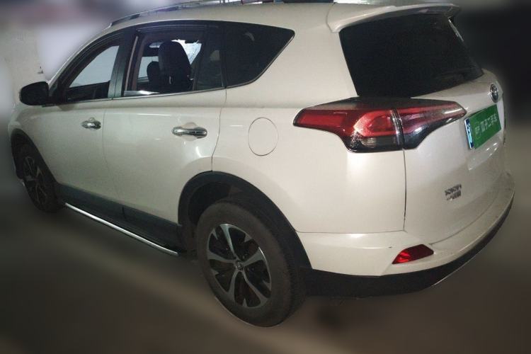 Used Toyota RAV4 2019 2.0L CVT Two-Wheel Drive ZhiShang Version China VI Standard Rear Left 45 Deg