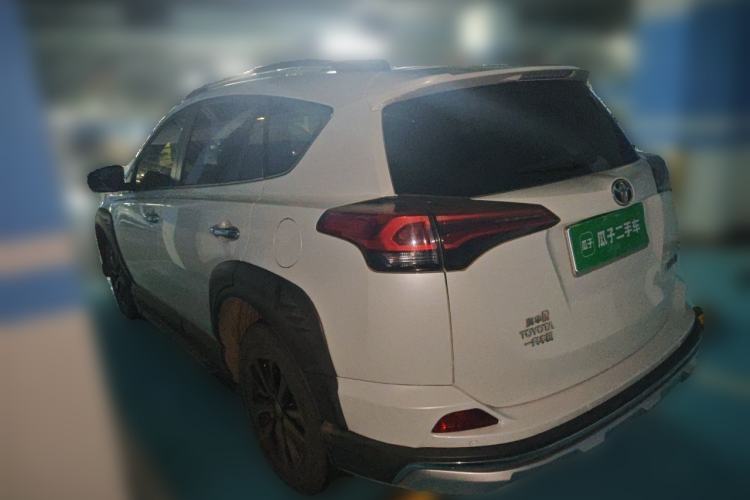 Used Toyota RAV4 2019 2.0L CVT Two-Wheel Drive Fashion X Limited Edition China V Standard Rear Left 45 Deg