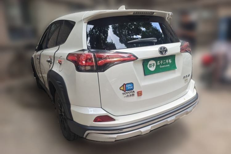 Used Toyota RAV4 2019 2.0L CVT Two-Wheel Drive Fashion X Limited Edition China VI Standard Rear Left 45 Deg