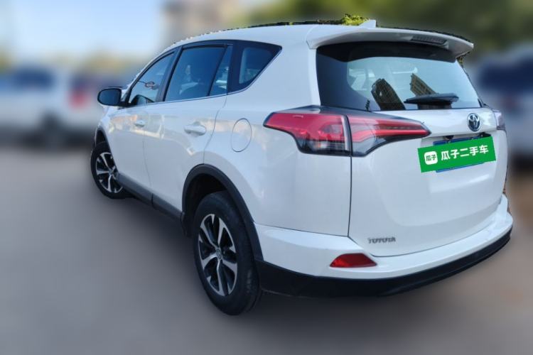 Used Toyota RAV4 2019 2.0L CVT Two-Wheel Drive Urban Edition China VI Standard Rear Left 45 Deg