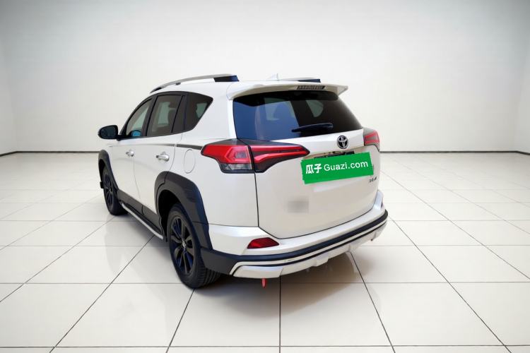 Used Toyota RAV4 2019 2.0L CVT Two-Wheel Drive Fashion X Limited Edition China V Standard Rear Left 45 Deg