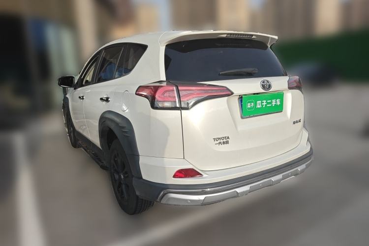Used Toyota RAV4 2019 2.0L CVT Two-Wheel Drive Fashion X Limited Edition China VI Standard Rear Left 45 Deg