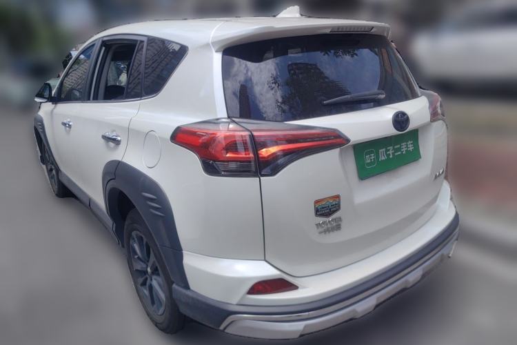 Used Toyota RAV4 2019 2.0L CVT Two-Wheel Drive Fashion X Limited Edition China VI Standard Rear Left 45 Deg