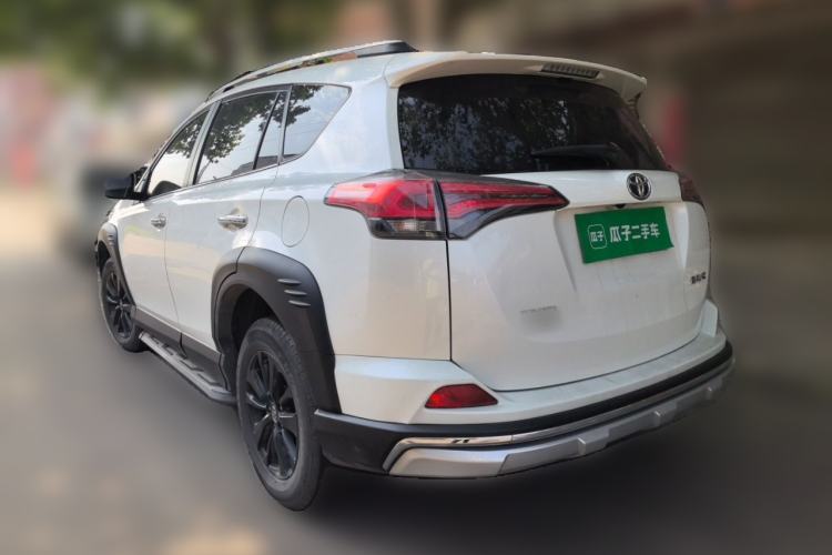Used Toyota RAV4 2019 2.0L CVT Two-Wheel Drive Fashion X Limited Edition China VI Standard Rear Left 45 Deg