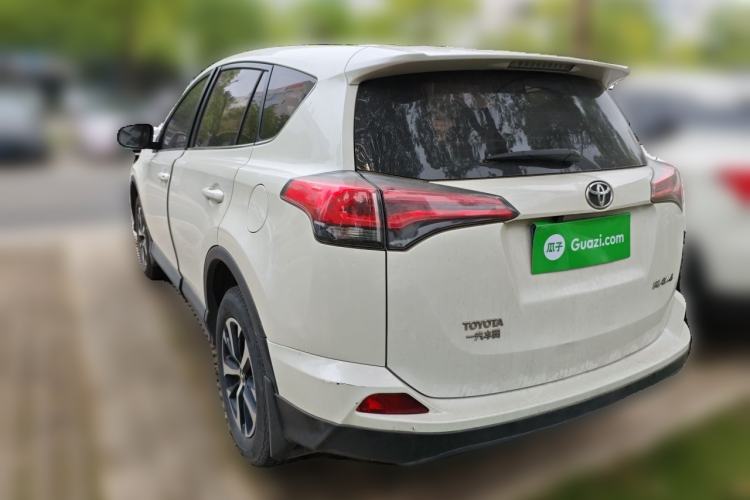 Used Toyota RAV4 2019 2.0L CVT Two-Wheel Drive Urban Edition China VI Standard Rear Left 45 Deg