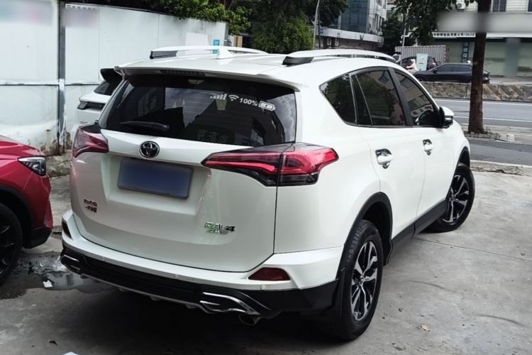 Used Toyota RAV4 2019 2.0L CVT Two-Wheel Drive Pioneer Edition China VI Standard Rear Right 45 Deg