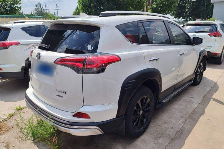 Used Toyota RAV4 2019 2.0L CVT Two-Wheel Drive Fashion X Limited Edition China VI Standard Rear Right 45 Deg