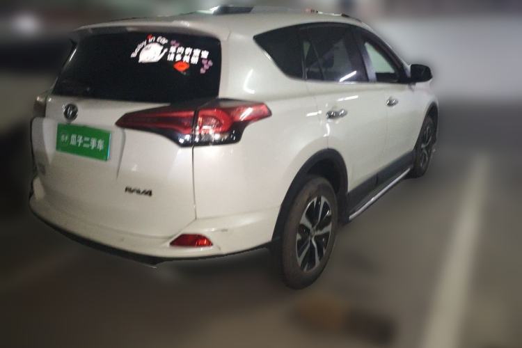 Used Toyota RAV4 2019 2.0L CVT Two-Wheel Drive ZhiShang Version China VI Standard Rear Right 45 Deg