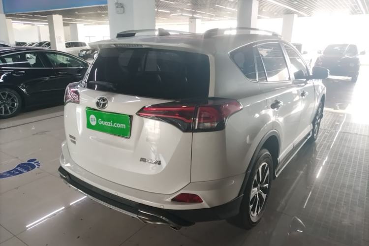 Used Toyota RAV4 2019 2.0L CVT Two-Wheel Drive Pioneer Edition China V Standard Rear Right 45 Deg