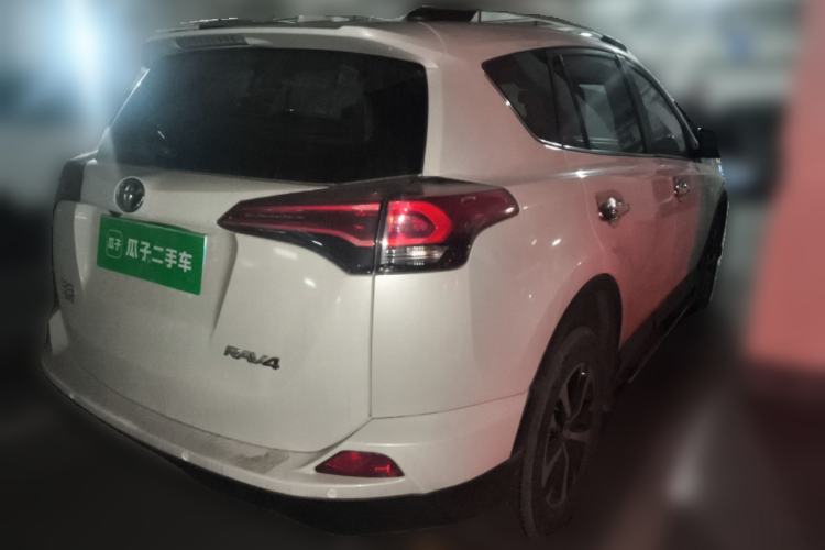 Used Toyota RAV4 2019 2.0L CVT Two-Wheel Drive Pioneer Edition China VI Standard Rear Right 45 Deg