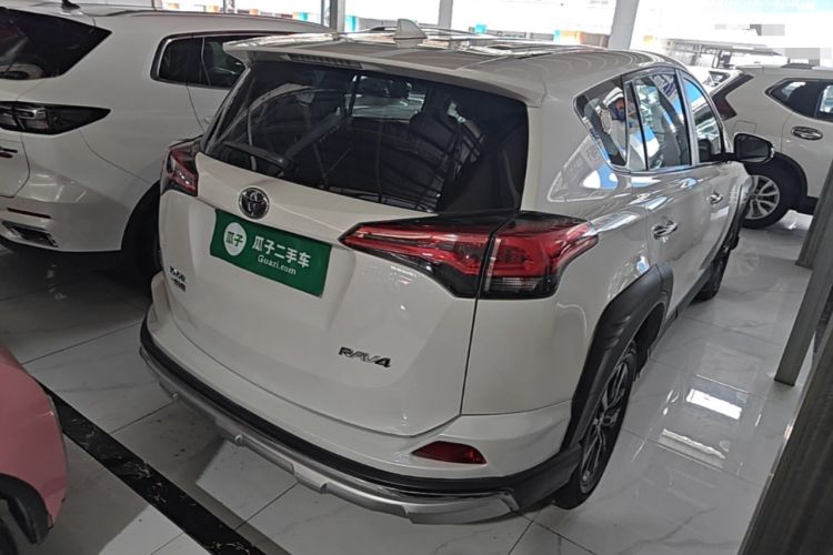 Used Toyota RAV4 2019 2.0L CVT Two-Wheel Drive Fashion X Limited Edition China V Standard Rear Right 45 Deg