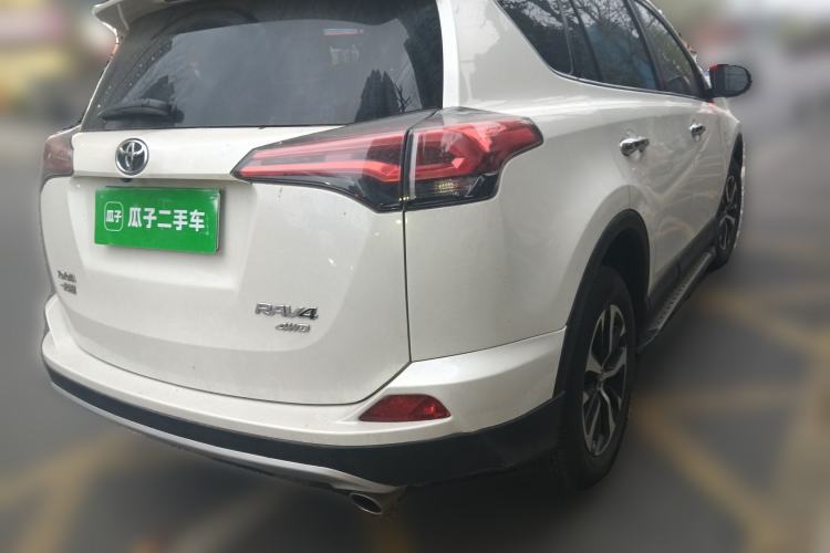 Used Toyota RAV4 2019 2.0L CVT 4x4 New Edition China VI Standard Rear Right 45 Deg