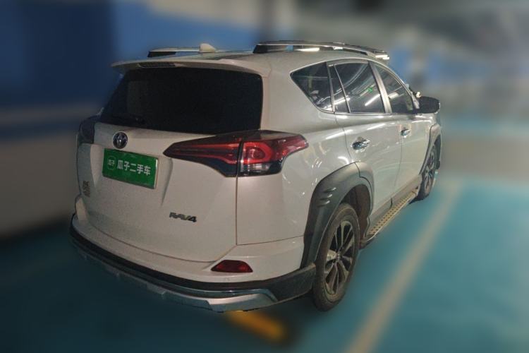 Used Toyota RAV4 2019 2.0L CVT Two-Wheel Drive Fashion X Limited Edition China V Standard Rear Right 45 Deg