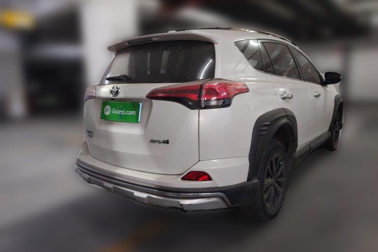 Used Toyota RAV4 2019 2.0L CVT Two-Wheel Drive Fashion X Limited Edition China V Standard Rear Right 45 Deg